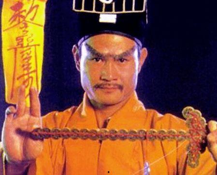 林正英一起演的女演员,那些与他共度惊悚岁月的女演员们